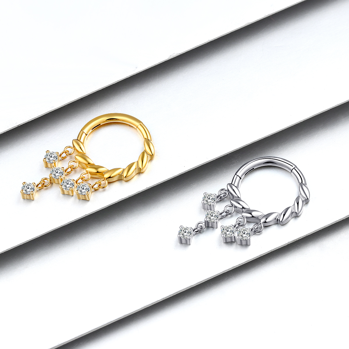 ASTM F136 Titanium Flower shaped Clicker ring Piercing Jewelry 